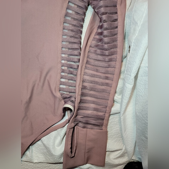 NWOT ELEGANT MESH DETAIL CUT OUT RASHGUARD SUN PROTECTION SWIM BATHING SUIT - Picture 11 of 15